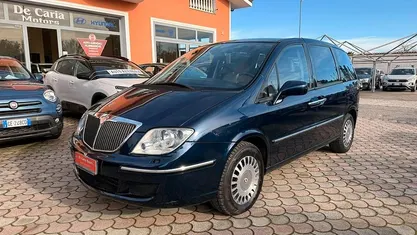 Usata Lancia Phedra 128 CV (94 kW) 2005 Blu Monovolume