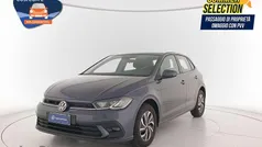 Smoky grey metallizzato Usata 2024 VW Polo Life Tre volumi | 19.500 € (Buon prezzo)