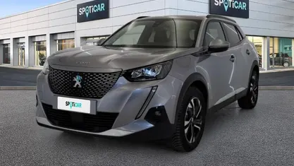 Grigio Usata 2021 Peugeot e-2008 Allure SUV | 18.750 € (Buon prezzo)