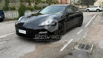 Usata Porsche Panamera 250 CV (183 kW) 2011 Nero Utilitaria