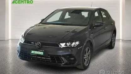 Usata VW Polo R-line 95 CV (69 kW) 2023 Grigio Utilitaria