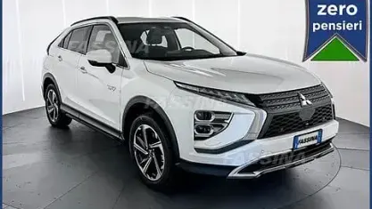 Usata Mitsubishi Eclipse Cross Instyle 188 CV (138 kW) 2023 Bianco SUV
