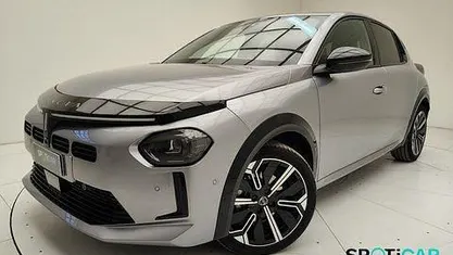 Usata Lancia Ypsilon 110 CV (80 kW) 2025 Utilitaria