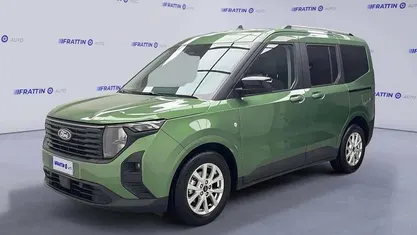 Usata 2024 Ford Tourneo Courier Titanium Monovolume | 18.440 € (Ottimo prezzo)