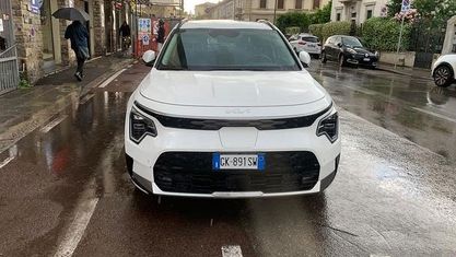 Gebraucht Kia e-Niro 150 kW (204 PS) 2022 Weiß SUV