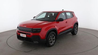 Usado Jeep Avenger Longitude 101 HP (74 kW) 2025 Vermelho SUV
