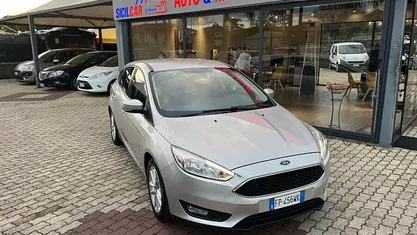 Usata Ford Focus Titanium 120 CV (88 kW) 2019 Grigio Berlina