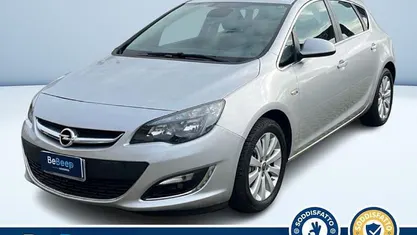 Usata Opel Astra Cosmo 110 CV (80 kW) 2015 Berlina