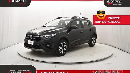 Usata Dacia Sandero Comfort 101 CV (74 kW) 2023 Grigio Berlina