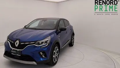 Usata Renault Captur Intens 101 CV (74 kW) 2022 Blu scuro SUV