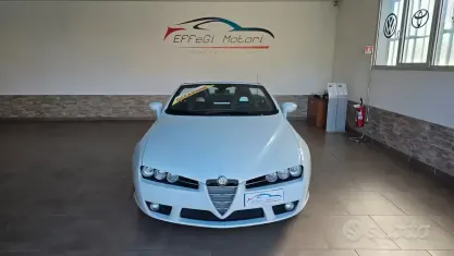 Usata Alfa Romeo Spider 185 CV (136 kW) 2009 Bianco Cabrio