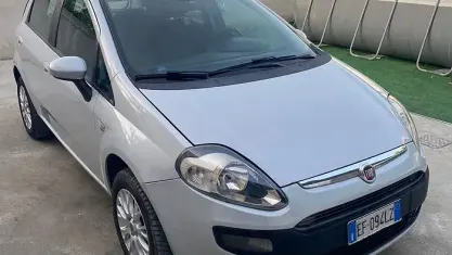 Usata Fiat Punto Evo Emotion 70 CV (51 kW) 2011 Grigio Utilitaria