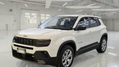 Usata Jeep Avenger EV Longitude 61 kW (84 CV) 2024 Bianco SUV