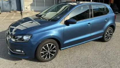 Usata VW Polo Trendline 75 CV (55 kW) 2017 Blu/azzurro Berlina