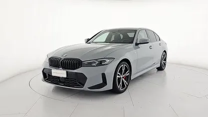Begagnad BMW 320 M Sport 190 HK (139 kW) 2025 Grå Halvkombi