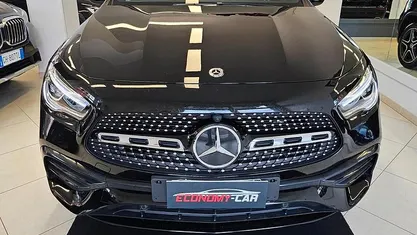 Usata Mercedes GLA180 Premium 116 CV (85 kW) 2023 Nero SUV