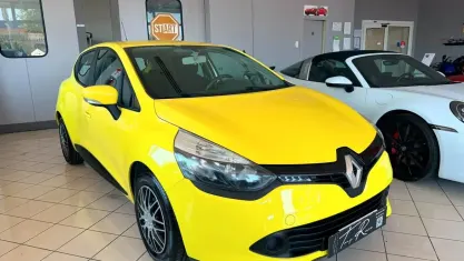 Usata Renault Clio IV 72 CV (52 kW) 2014 Giallo Berlina