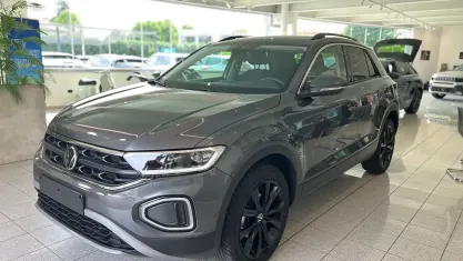 Usata VW T-Roc Edition 150 CV (110 kW) 2025 Indy grey SUV