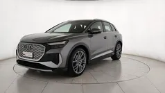 Grigio tifone metallizzato Usata 2023 Audi Q4 e-tron S-Line SUV | 37.900 € (Ottimo prezzo)