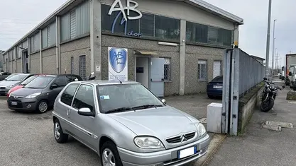 Usata Citroën Saxo 60 CV (44 kW) 2002 Grigio Utilitaria