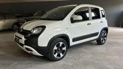 Nuova Fiat Panda Cross Cross 70 CV (51 kW) 2026 Bianco Utilitaria