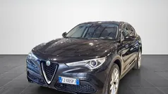 Usata 2019 Alfa Romeo Stelvio Executive SUV | 23.659 € (Buon prezzo)