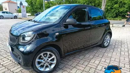 Usata Smart ForFour 71 CV (52 kW) 2017 Nero Utilitaria