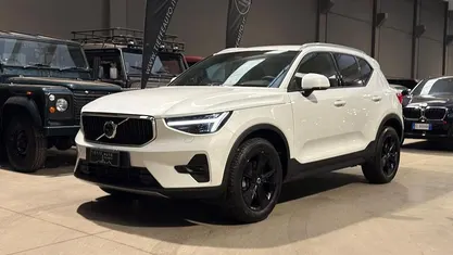 Gebraucht Volvo XC40 Core 163 PS (119 kW) 2025 Weiß SUV