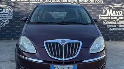 Usata Lancia Musa 95 CV (69 kW) 2008 Rosso Monovolume