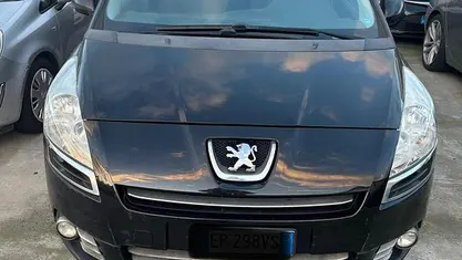 Nero Usata 2013 Peugeot 5008 Access Monovolume | 2200 € (Ottimo prezzo)
