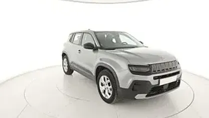 Usata Jeep Avenger Altitude 101 CV (74 kW) 2025 Nero SUV