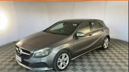 Usata Mercedes A160 90 CV (66 kW) 2017 Grigio Berlina