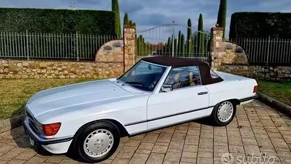 Usata Mercedes SL300 187 CV (137 kW) 1987 Bianco Cabrio