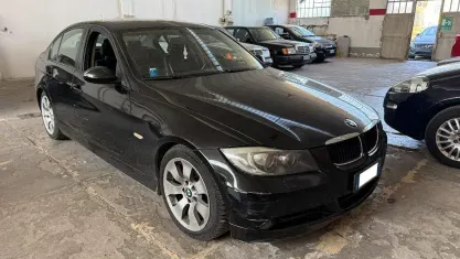 Usata BMW 320 Efficient Dynamics 163 CV (119 kW) 2007 Nero metallizzato Berlina