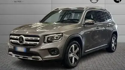 Usata Mercedes GLB200 150 CV (110 kW) 2020 Grigio SUV
