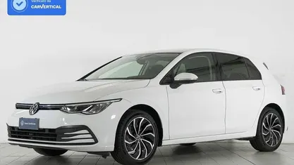 Usata 2021 VW Golf VIII Life | 18.800 € (Buon prezzo)