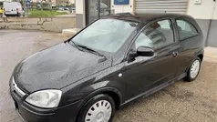 Nero Usata 2005 Opel Corsa Club Tre volumi | 1900 € (Buon prezzo)