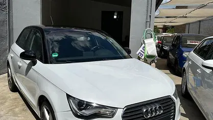 Bianco Usata 2013 Audi A1 Tre volumi | 9900 € (Buon prezzo)