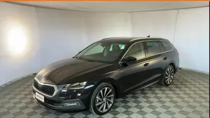 Usata Skoda Octavia Style 150 CV (110 kW) 2024 Nero Station wagon