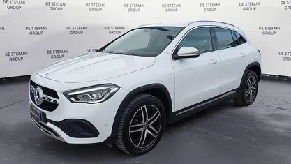 Usata Mercedes GLA180 116 CV (85 kW) 2022 Bianco polare SUV