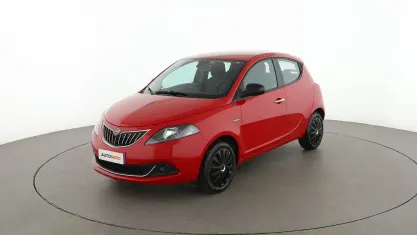Usata Lancia Ypsilon Silver 70 CV (51 kW) 2022 Rosso Utilitaria