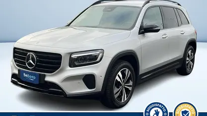 Argento metallizzato Usata 2024 Mercedes GLB200 Advanced Plus SUV | 33.400 € (Ottimo prezzo)