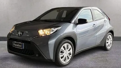 Grigio Usata 2025 Toyota Aygo X Trend SUV | 17.700 € (Buon prezzo)