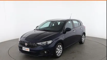 Käytetty Fiat Tipo Easy 120 HP (88 kW) 2017 Sininen Sedan
