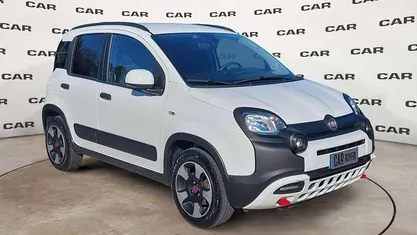 Bianco Usata 2024 Fiat Panda Cross Cross Due volumi | 12.950 € (Buon prezzo)