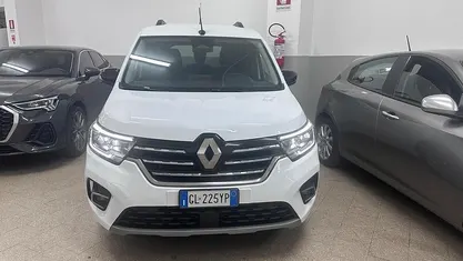 Usata Renault Kangoo Equilibre 115 CV (84 kW) 2023 Bianco Monovolume
