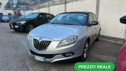 Usata Lancia Delta 120 CV (88 kW) 2008 Grigio Utilitaria