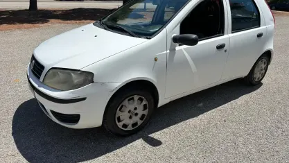 Usata Fiat Punto 60 CV (44 kW) 2004 Bianco Utilitaria