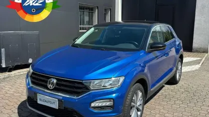 Usata VW T-Roc Style 150 CV (110 kW) 2019 Blu SUV