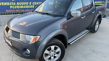 Grigio Usata 2007 Mitsubishi L200 Intense Pick-up | 8400 €